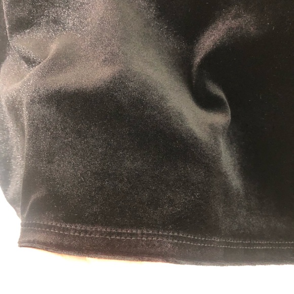 🐝 3/$20 Gibson Black Velvet Tie Shoulder Sleeveless Top Petite size Extra Small - Picture 7 of 8